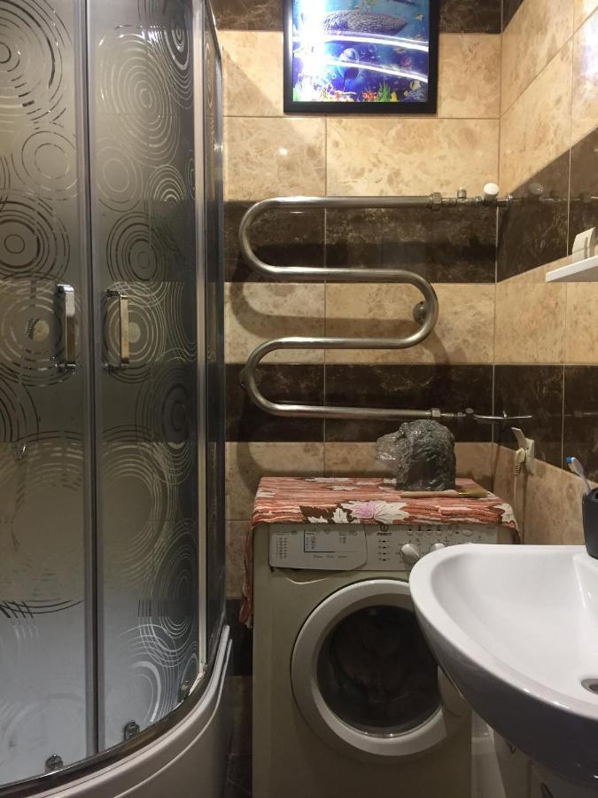 Хостел Мансардная Комната С Невысоким Потолком До 170 См Trouskavets Extérieur photo